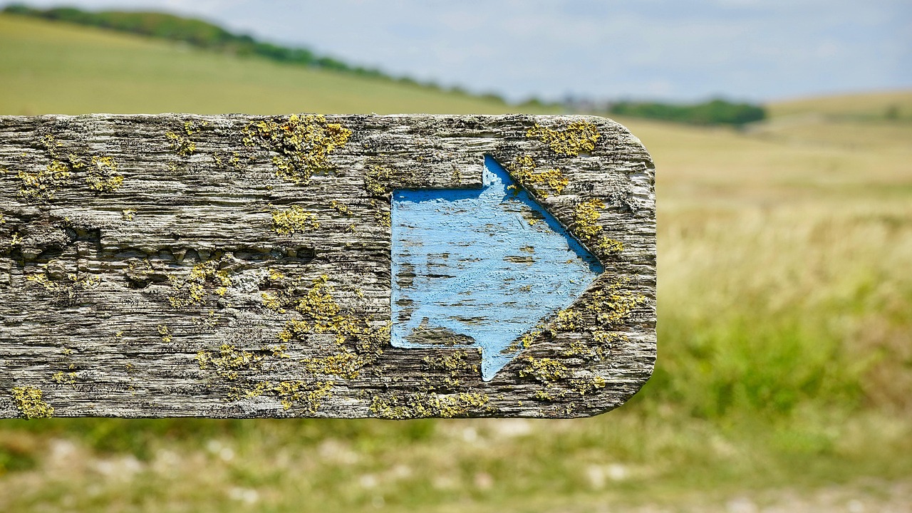 sign-post-2432209_1280
